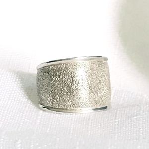 925 Sterling Silver Hammered Ring